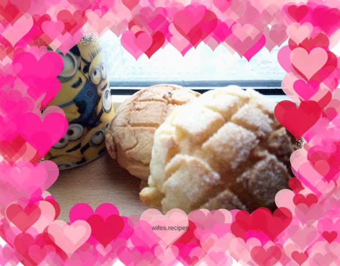 Original pineapple bread & meat floss pineapple bread