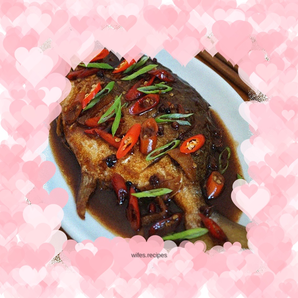 Spicy Grilled Golden Pomfret