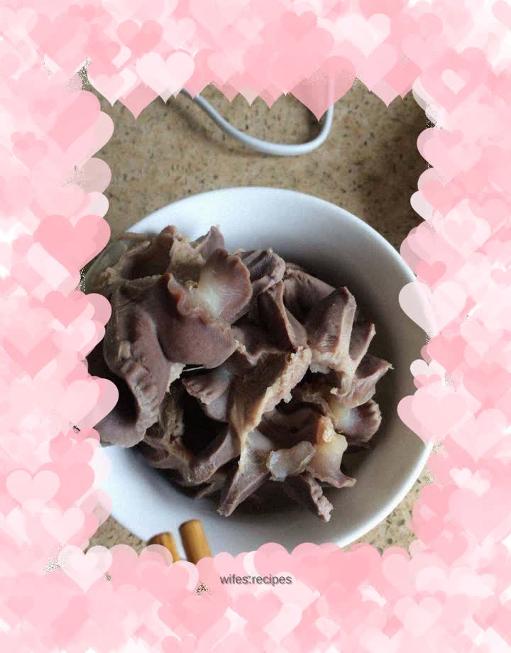 Braised duck gizzards