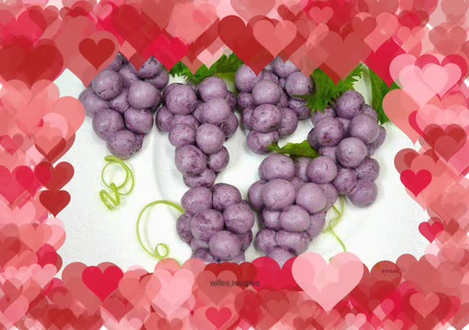 Purple sweet potato and grape buns