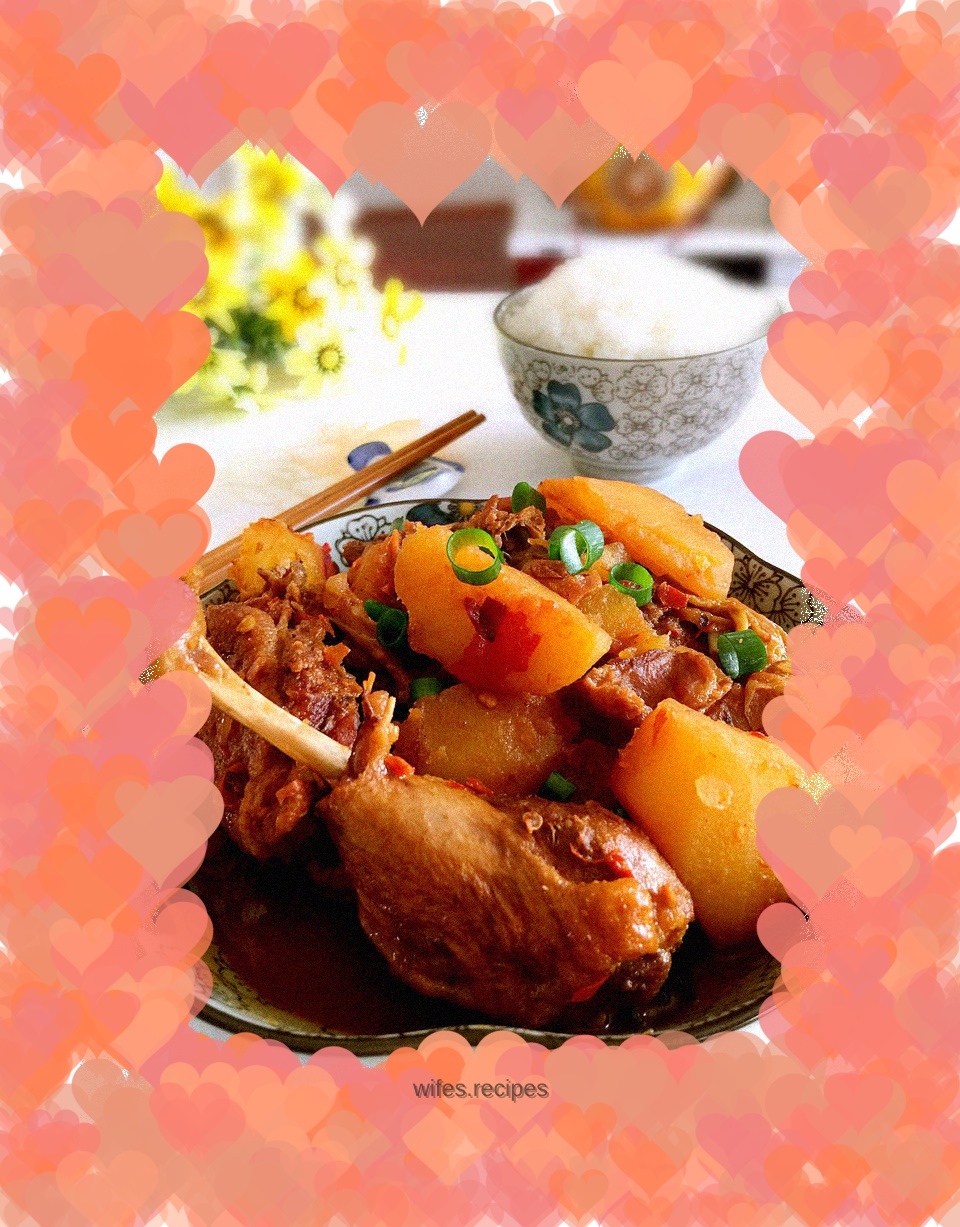 Sichuan style duck leg stewed with potatoes