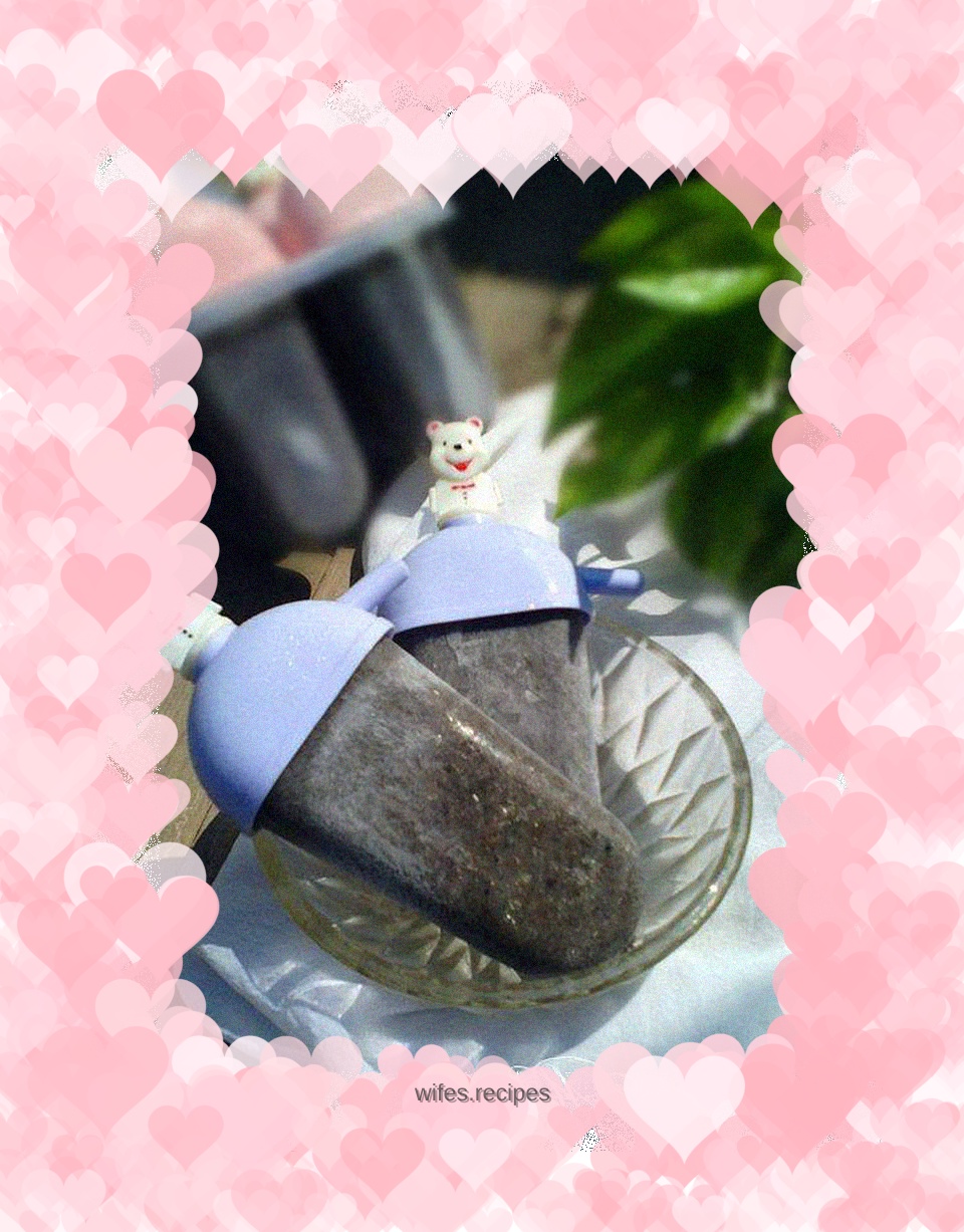 Black sesame and bean dregs popsicles