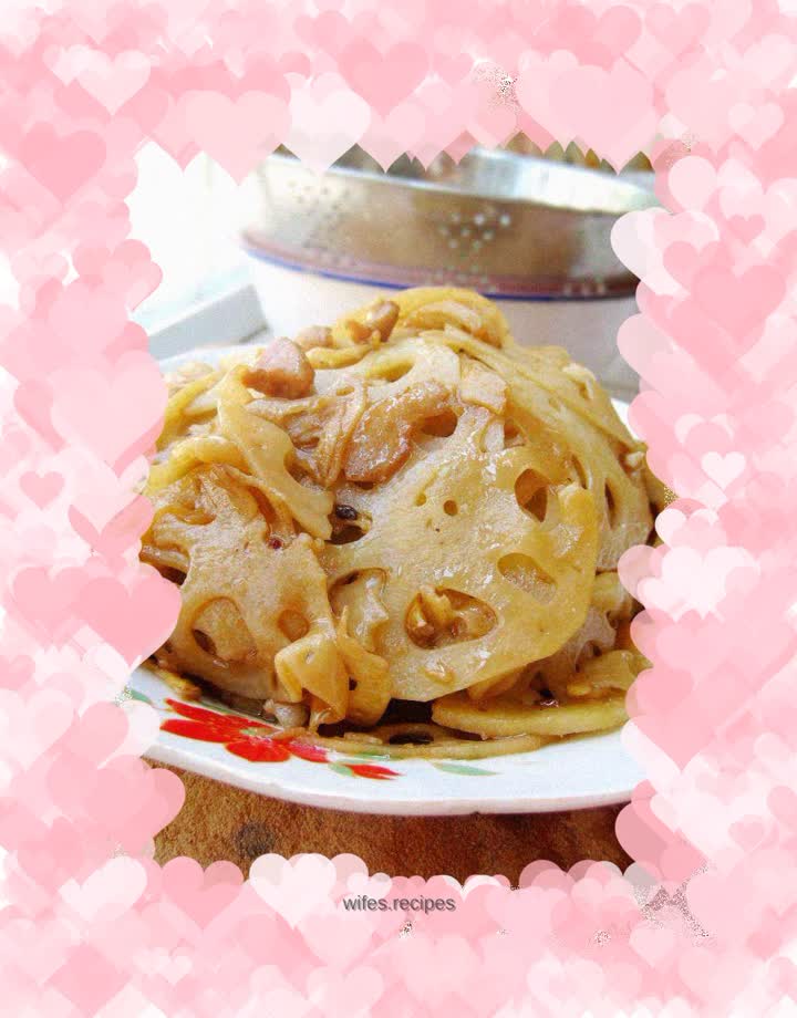 Fish-flavored lotus root slices