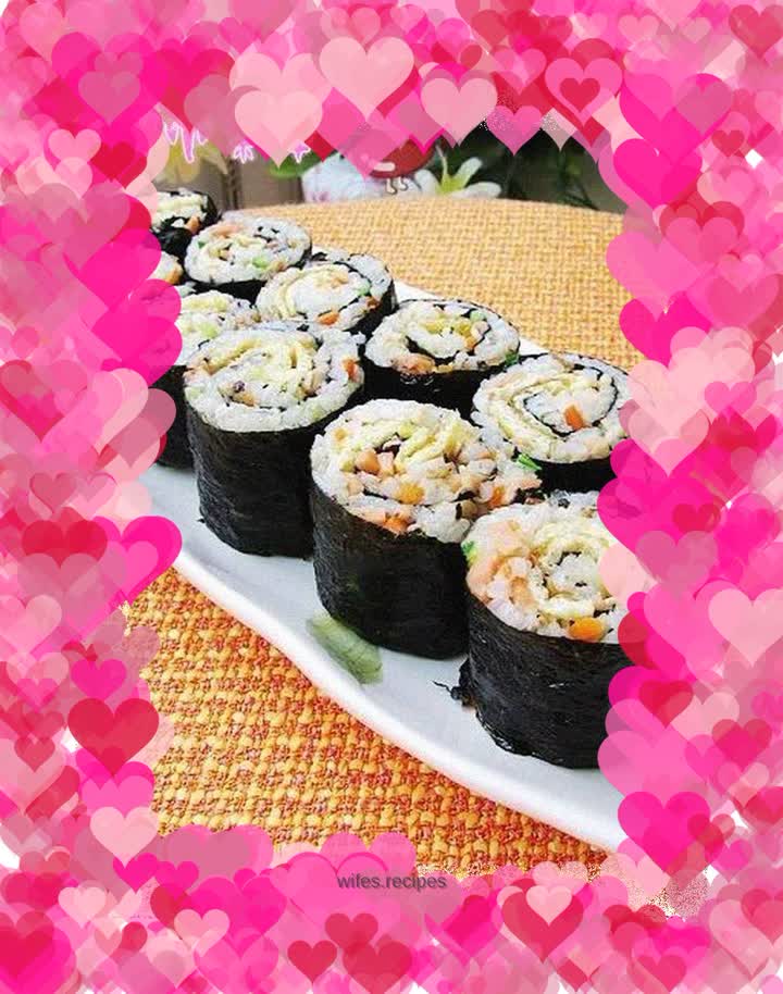 Egg Fried Rice Sushi Roll