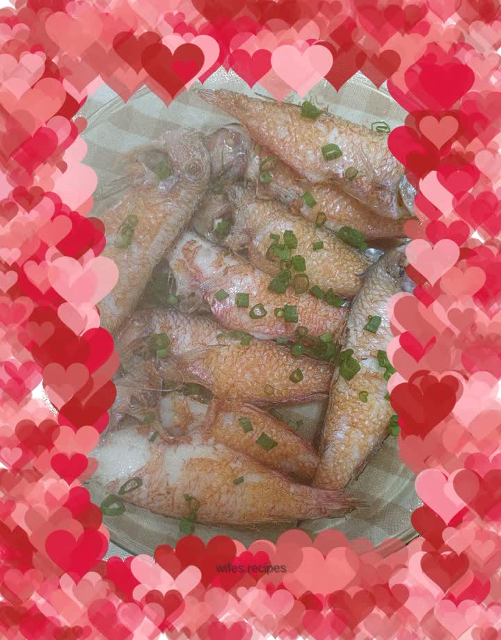 Pan-fried parrotfish