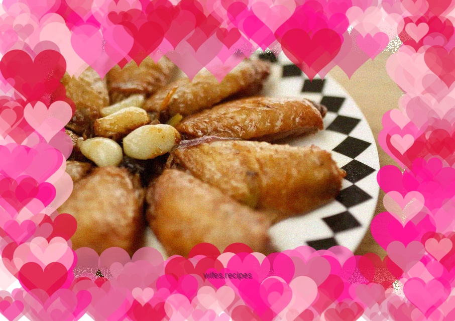 Sauna chicken wings made in a cast iron pot