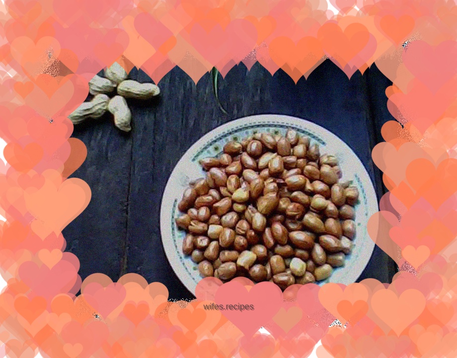 Fried peanuts
