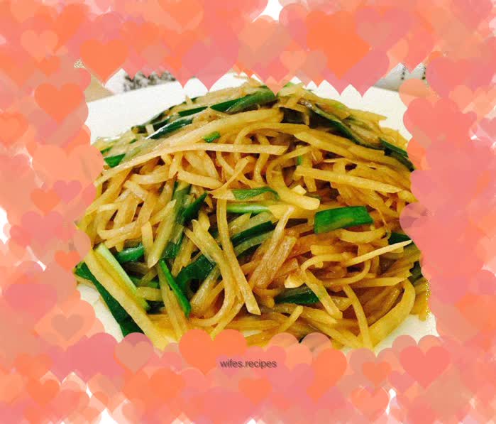 Vegetarian fried shredded potatoes