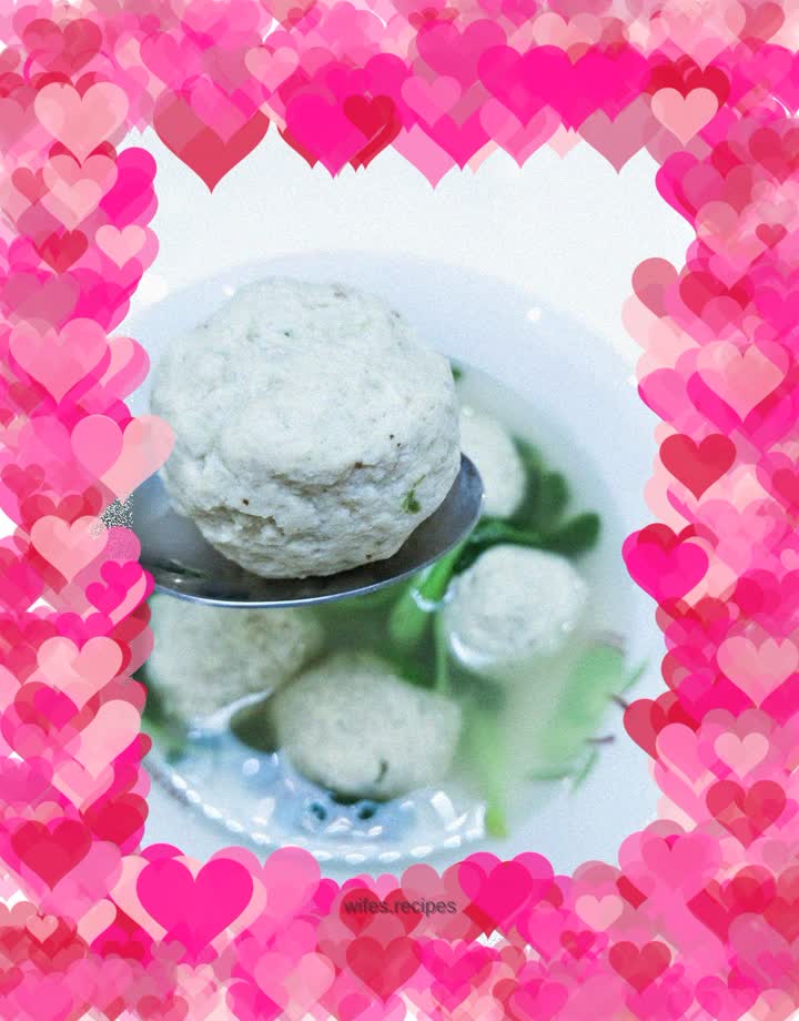 Green vegetable and meatball soup