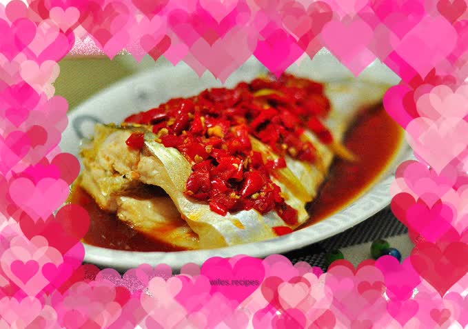 Steamed Sea Bass with Chopped Pepper