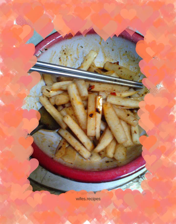 Spicy white radish strips