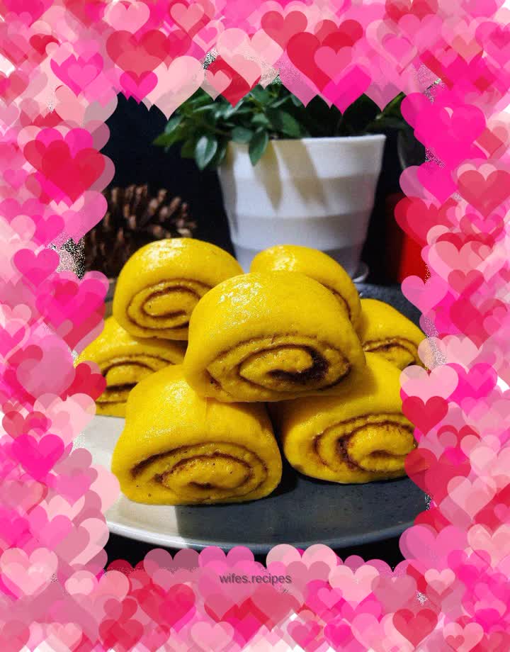 Pumpkin bean paste roll
