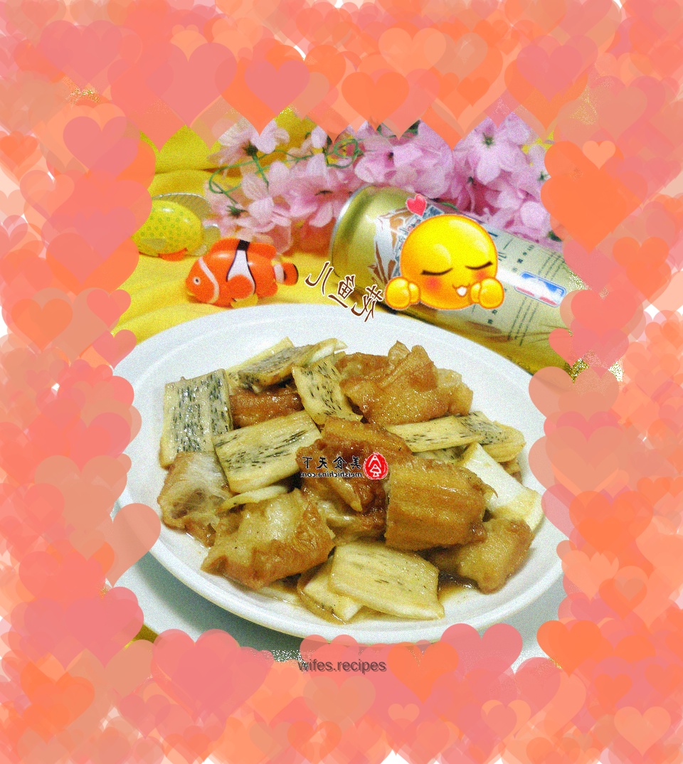 Fried fried dough sticks with wild rice