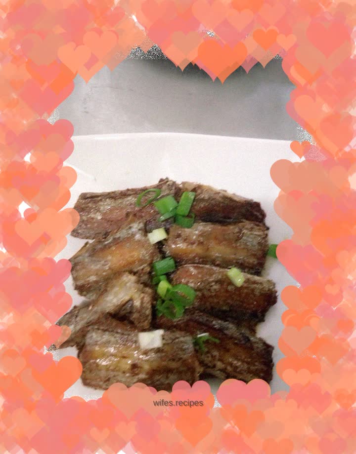 Pan-fried saury