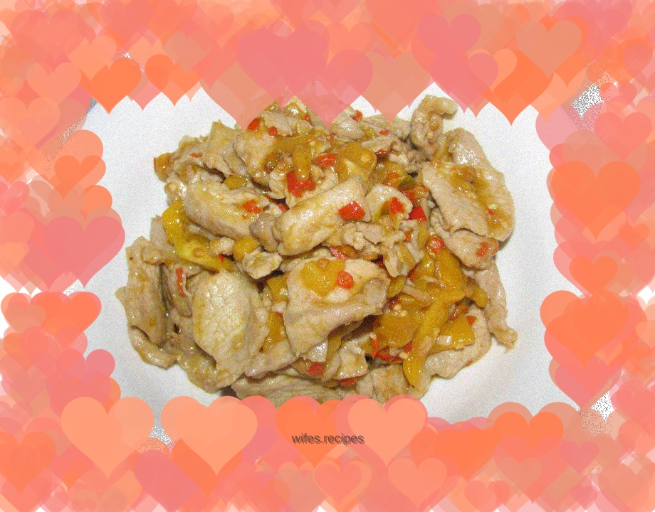 Stir-fried pork slices with tree tomatoes