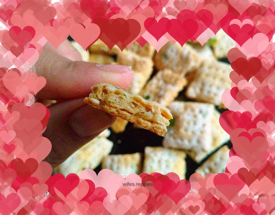 Salted soda crackers