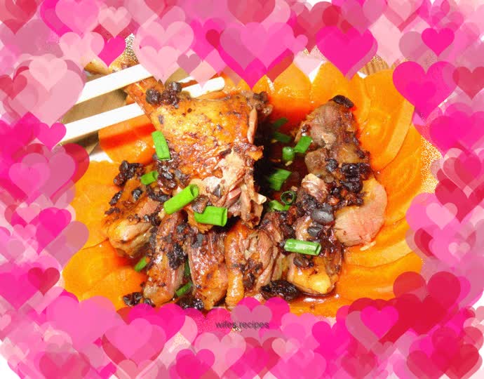 Steamed duck with garlic and black bean paste