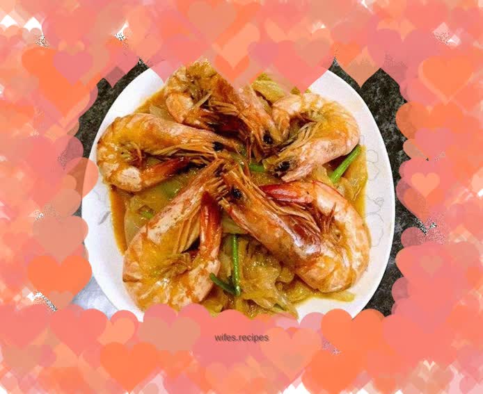 Fried cabbage with prawns