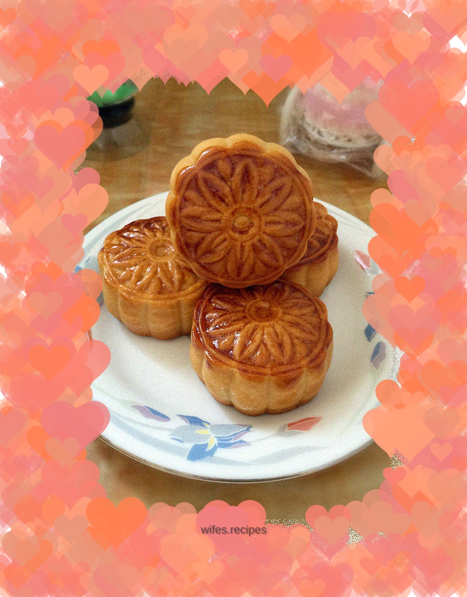 Bean Paste Mooncakes