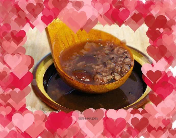 Black glutinous rice and red date porridge