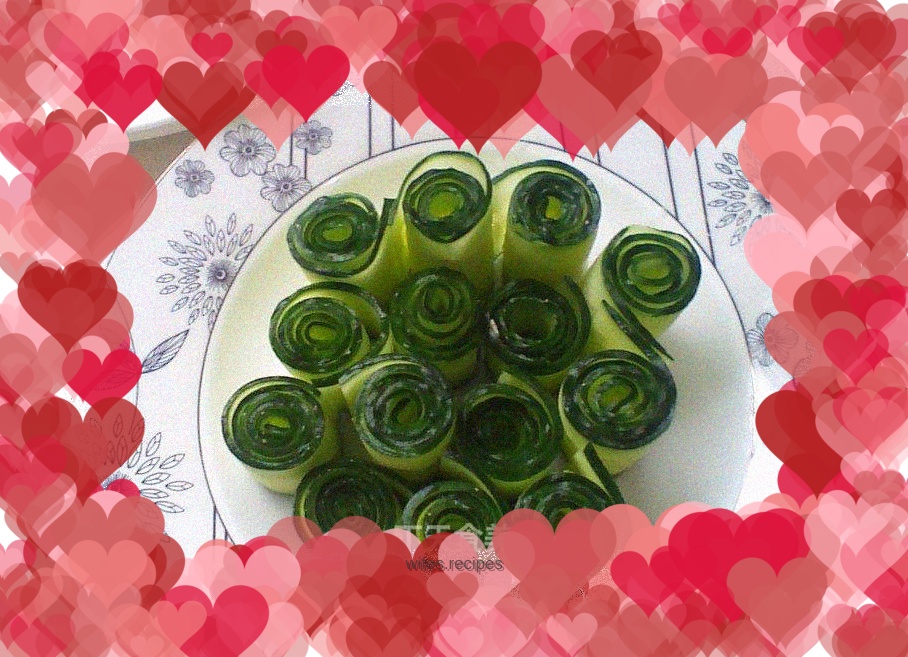 Cucumber Rolls with Pasta Sauce