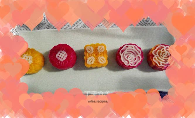 Colorful snowskin mooncakes