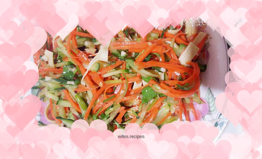 Carrots and cucumbers mixed with tofu skin