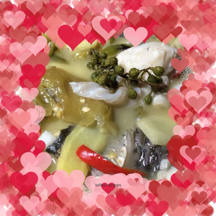 Fish cooked with green pepper