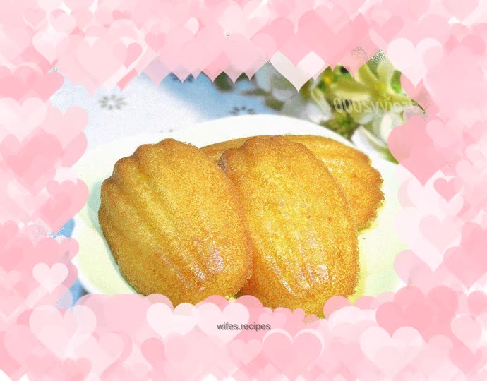 Pineapple flavored madeleines