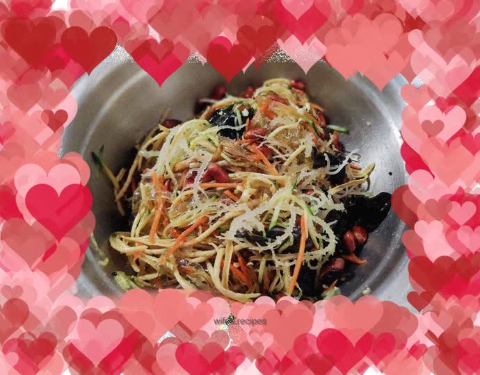 Delicious bean curd mixed with vegetables