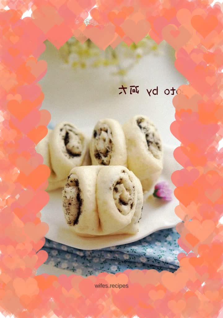Black sesame butterfly roll