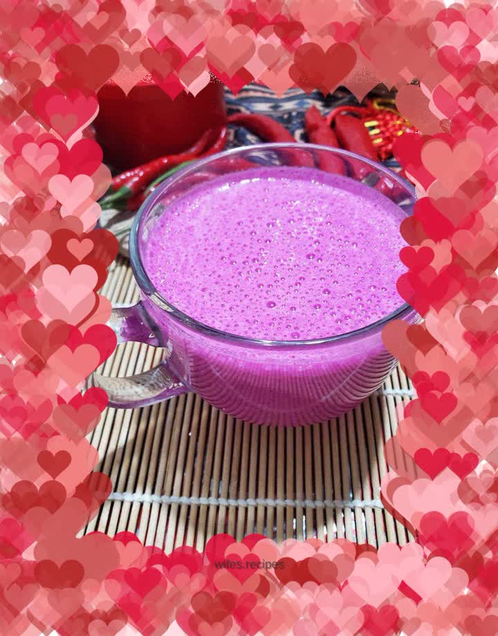 Dragon fruit milkshake