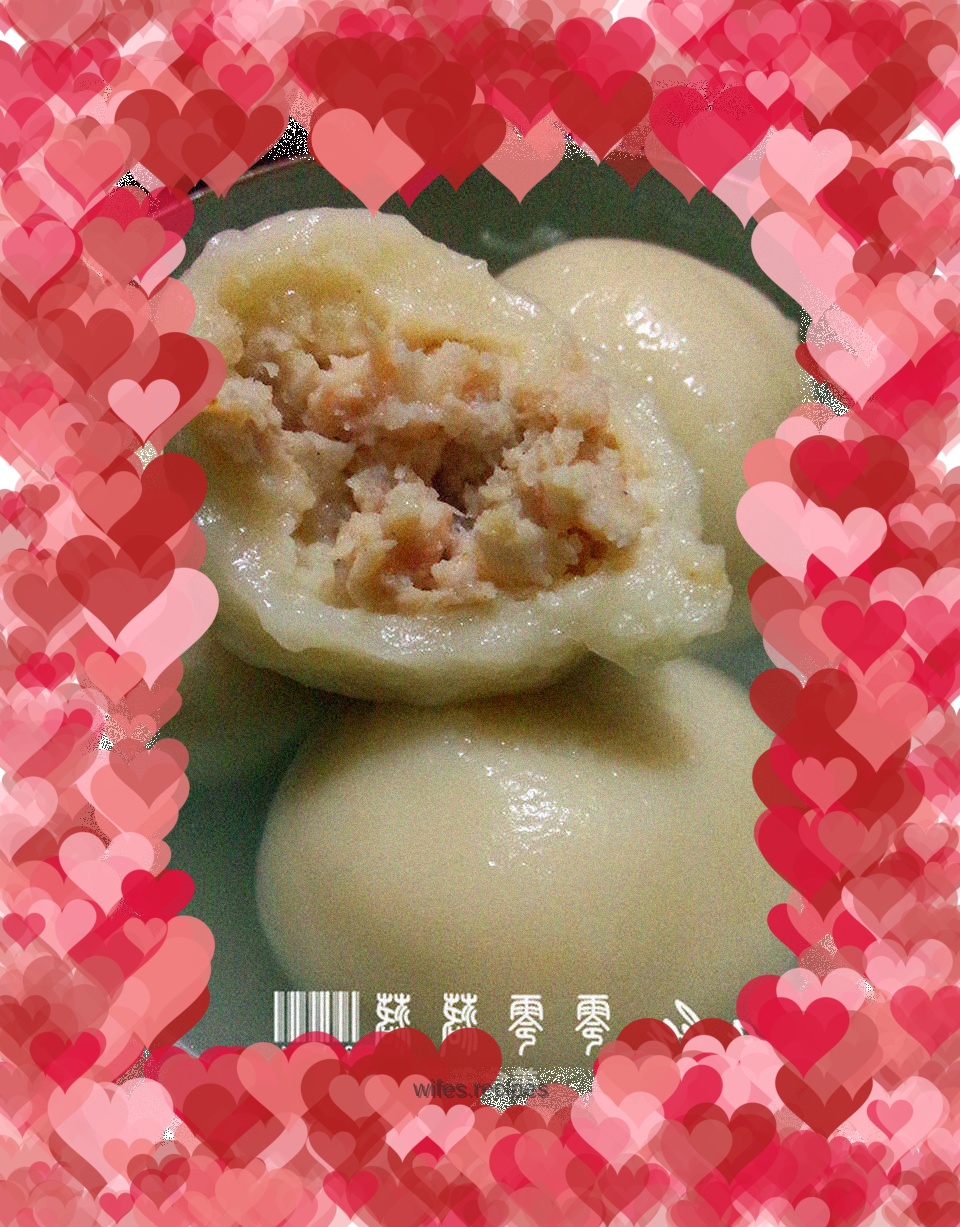 Taro and meat glutinous rice balls