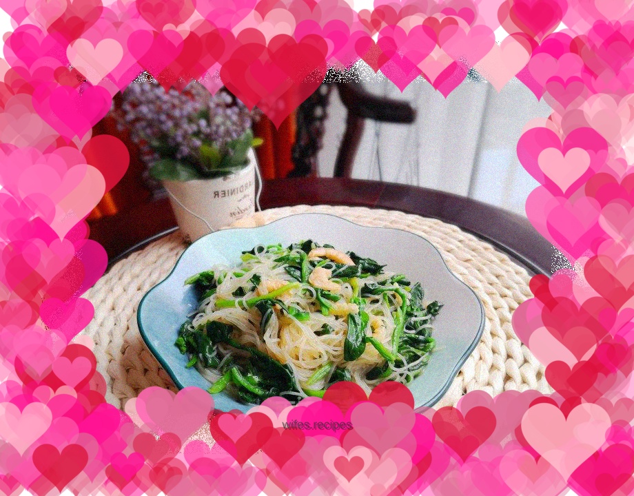 Spinach mixed with vermicelli