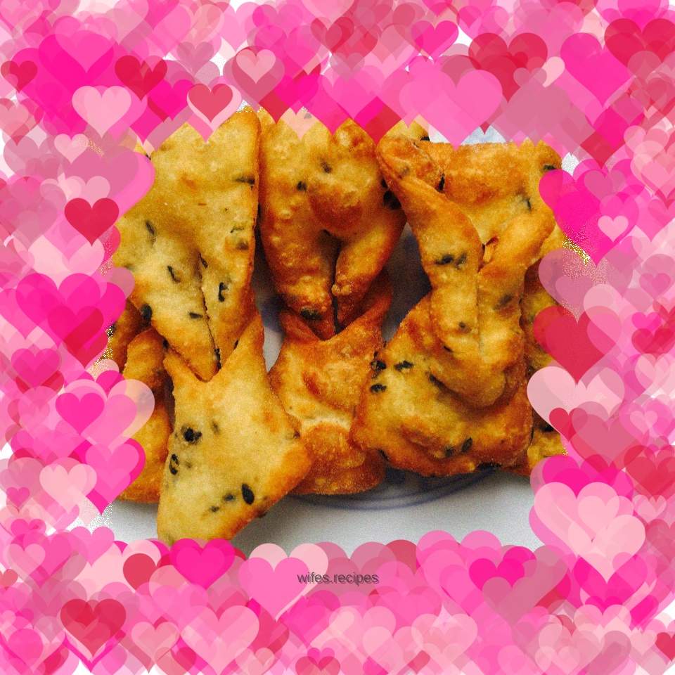 Homemade crispy twists