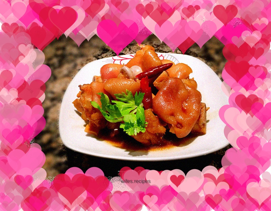 Braised pork trotters