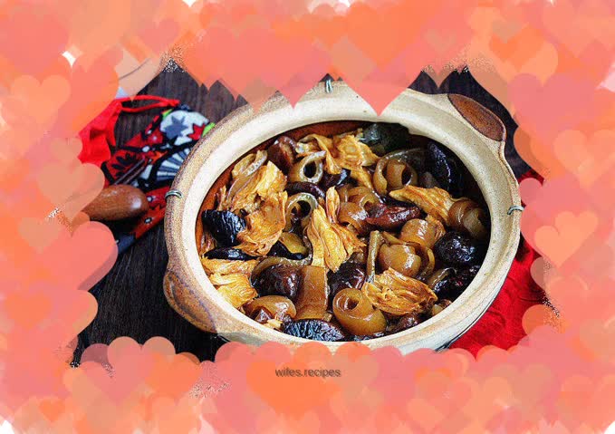 Braised Pork Skin with Mushrooms and Bean Curd