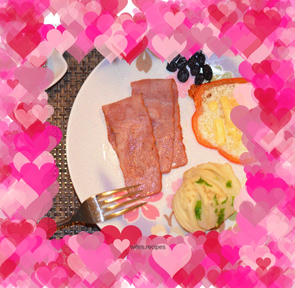 Colorful Chili Cheese Egg