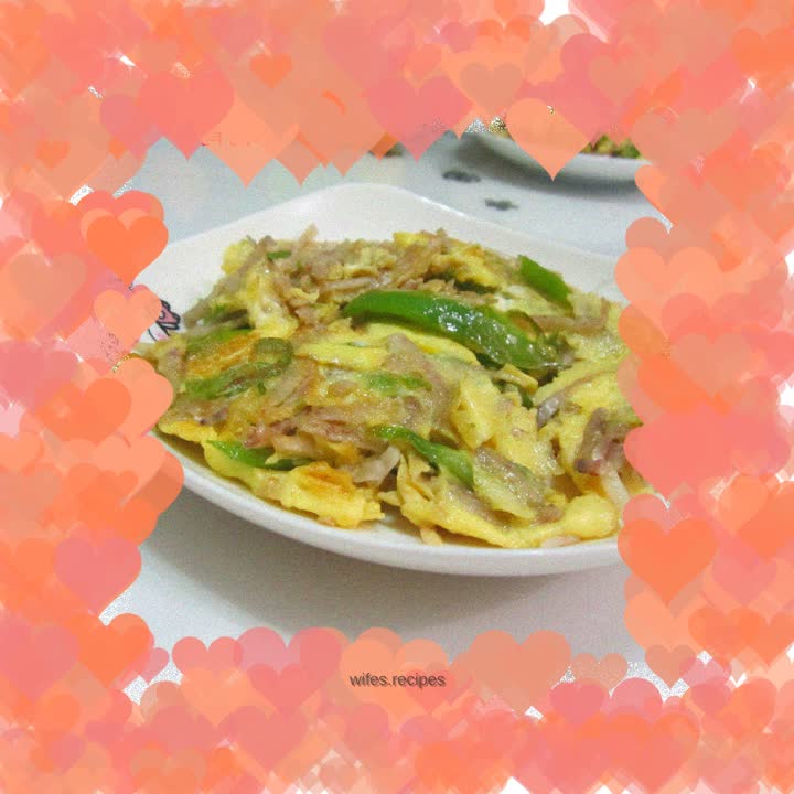 Green pepper and taro shredded omelette