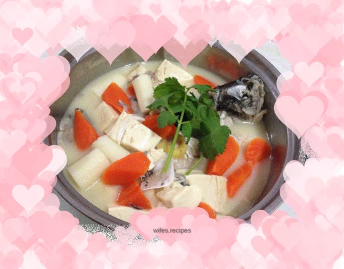 Huaishan crucian carp and tofu soup