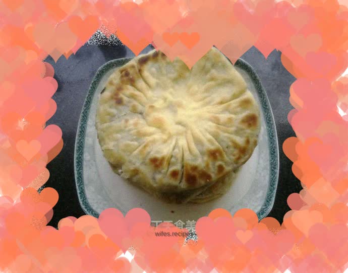 Wheat cakes filled with pumpkin shreds