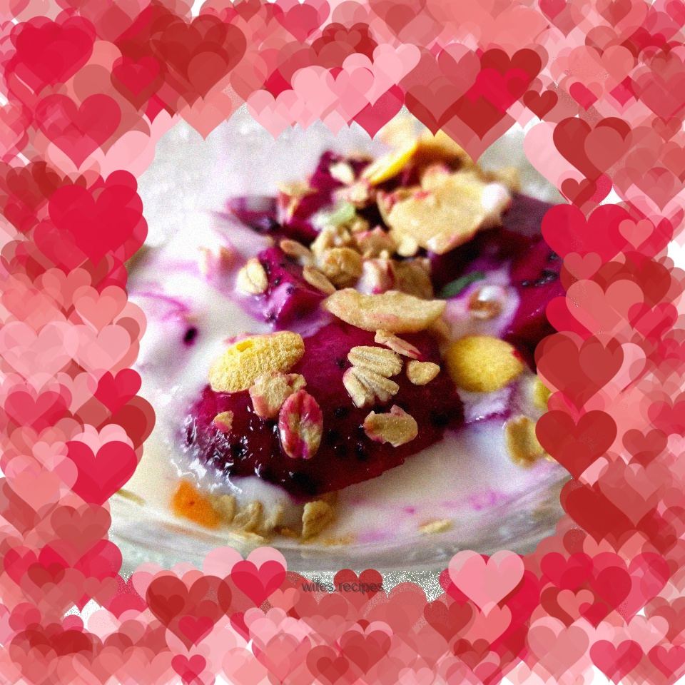 "Colorful Fruit" Dragon Fruit Oatmeal Yogurt