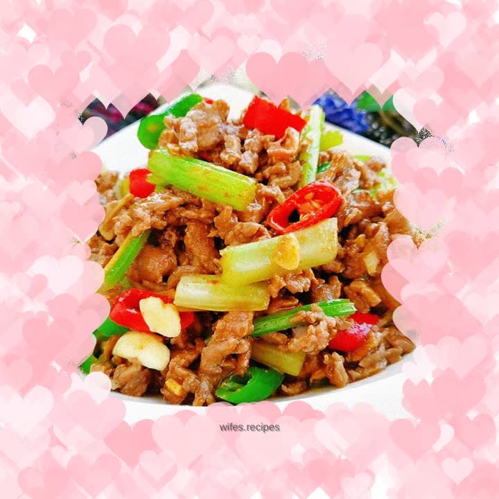 Stir-fried beef with celery stalks