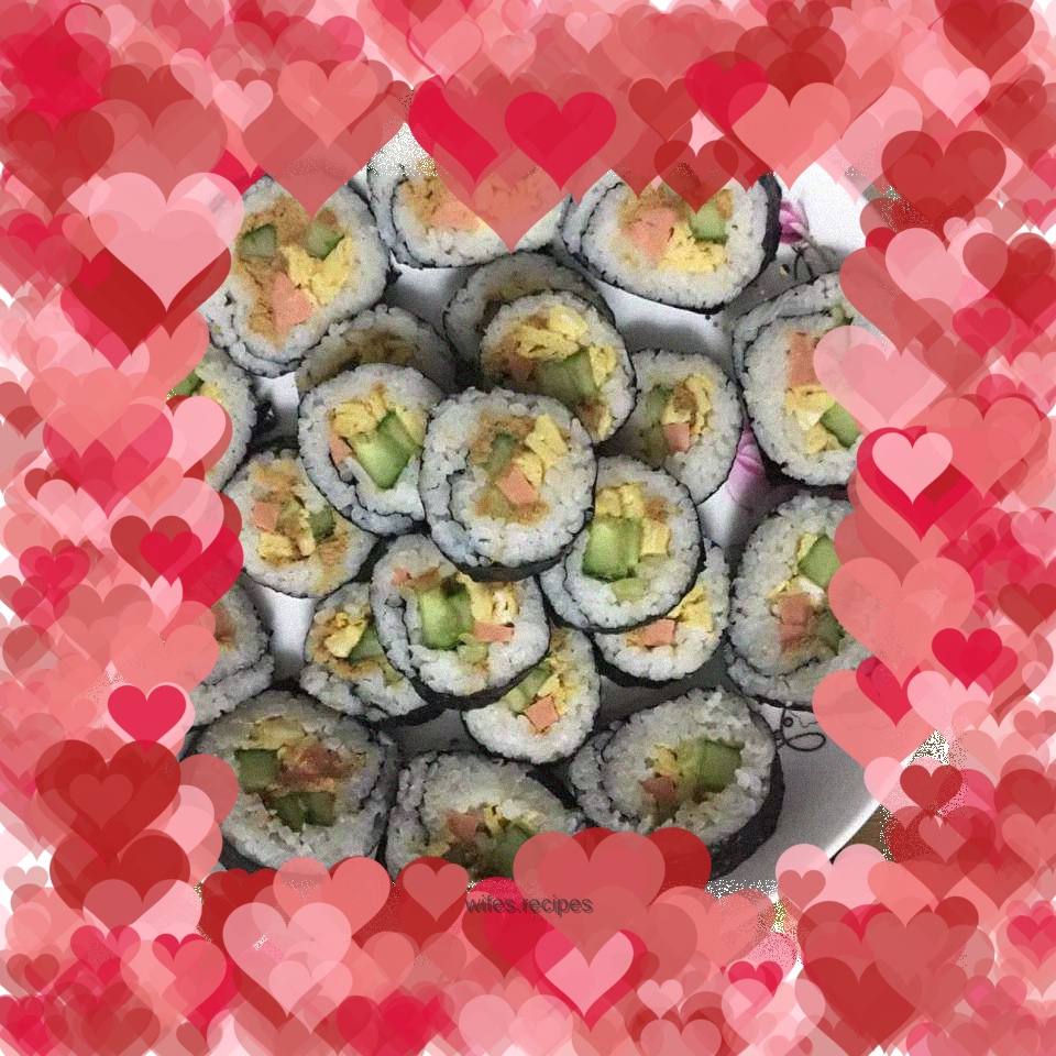 Egg, ham and seaweed rolls