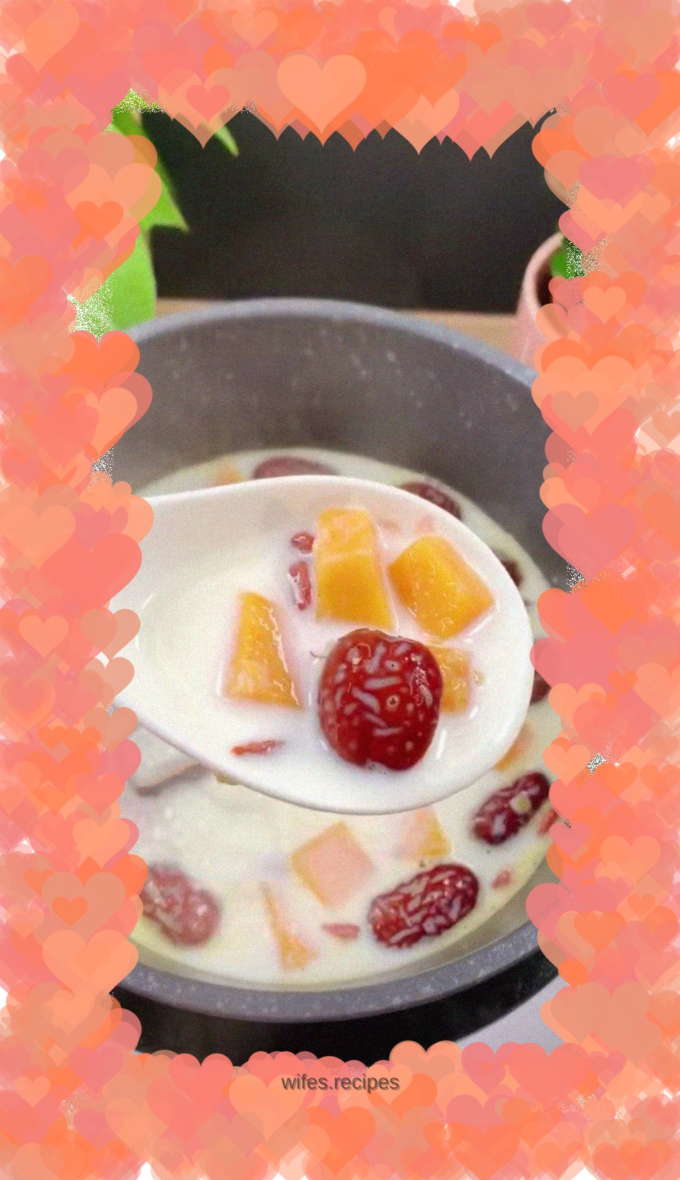 Papaya, milk and red date soup