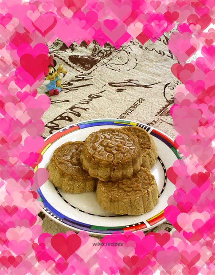 Date puree, poria and yam cake