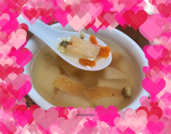 Snow pear, chrysanthemum and wolfberry tea