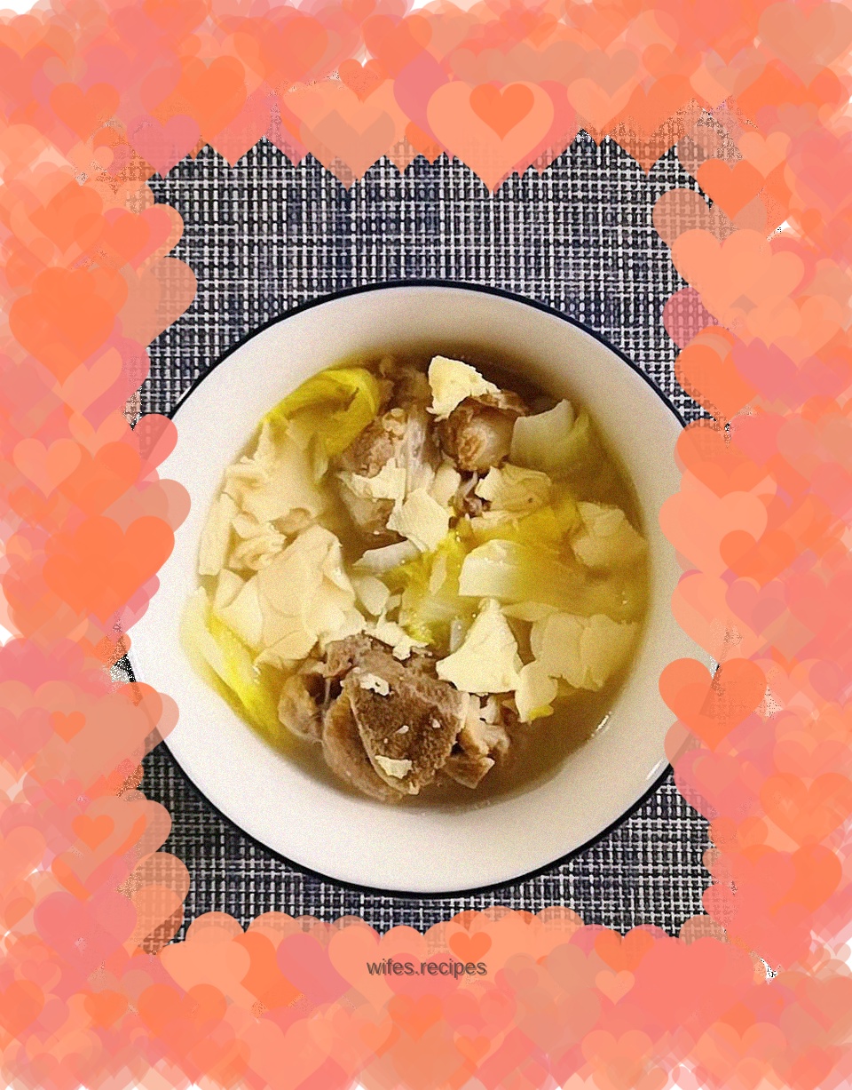 #Kuaishou Nutritious Meal# Braised cabbage, dried tofu and large bone sticks