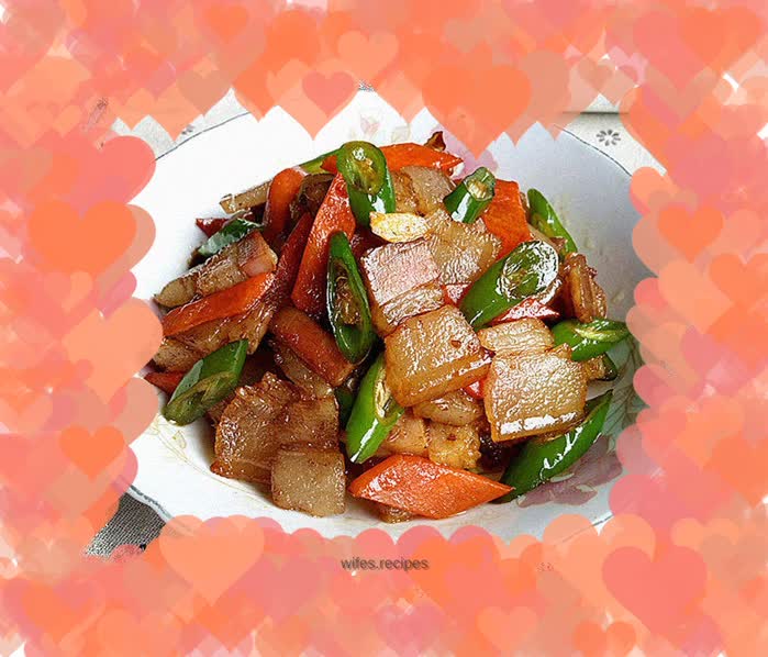 Stir-fried bacon with Hangzhou pepper
