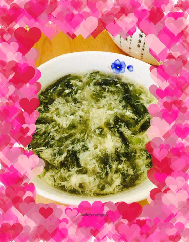 Seaweed and egg drop soup